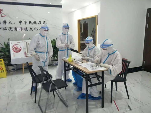 猛追灣街道組織開(kāi)展轄區(qū)餐飲服務(wù)單位從業(yè)人員核酸檢測(cè)工作